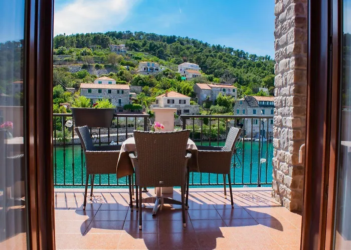 Apartments Daira