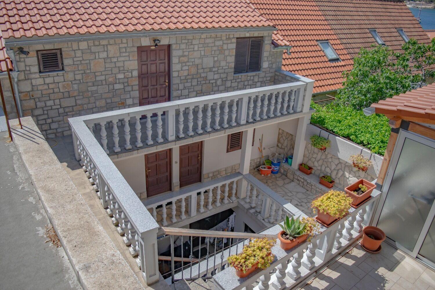 Daira Apartman Stomorska